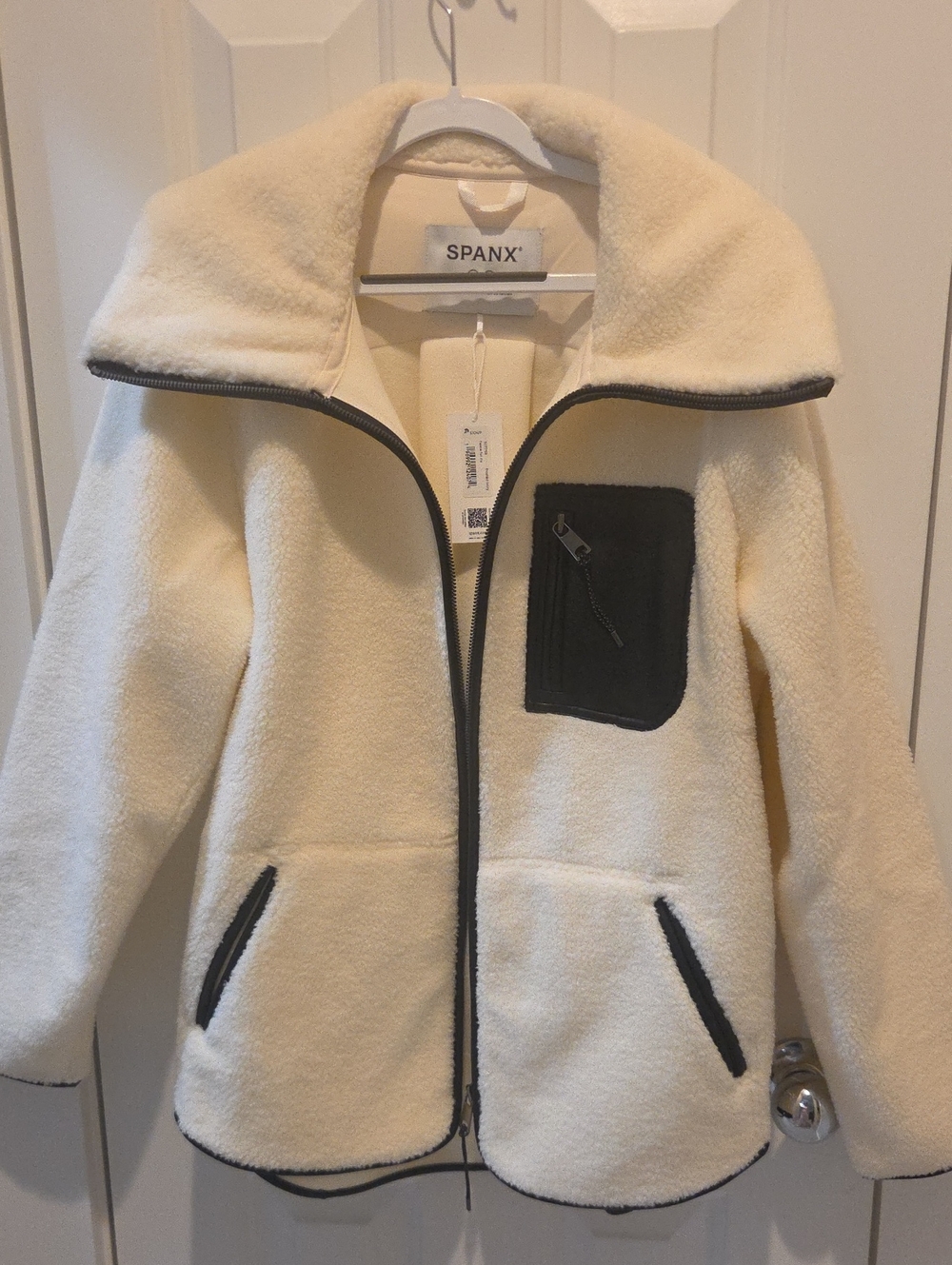 SPANX Cream Sherpa Zip Jacket with Black Contrast Pocket